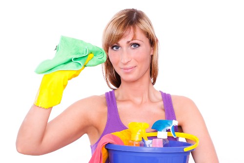 Carpetcleaning EN5 technician preparing safe carpet cleaning equipment