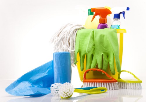 Transparent carpet cleaning price breakdown for an EN5 property